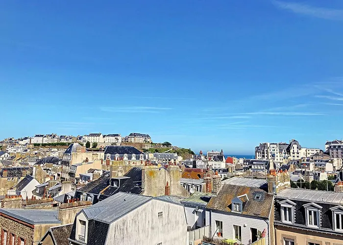 Studio Avec Balcon Et Parking A 50M De La Plage, Centre De Granville - Fr-1-361-337
